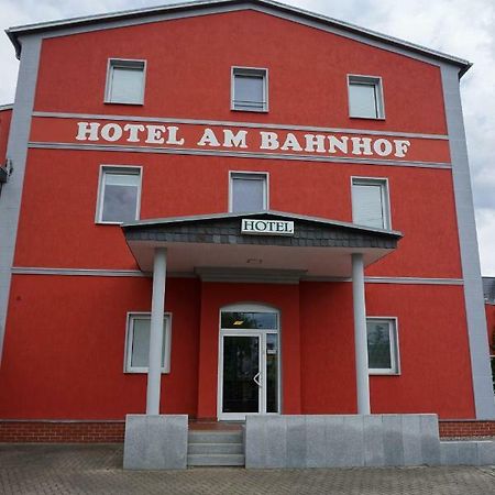 Hotel Am Bahnhof Варен Екстер'єр фото